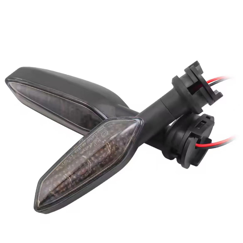 LED دراجة نارية بدوره أضواء ال - مراجعة Badminton Flash وسعره